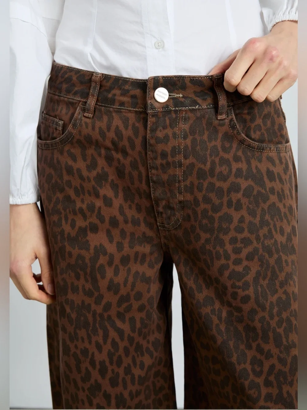Brand NEW - Damson Madder Free People Brown Leopard Print Wide-Leg Jeans - Picture 5 of 11